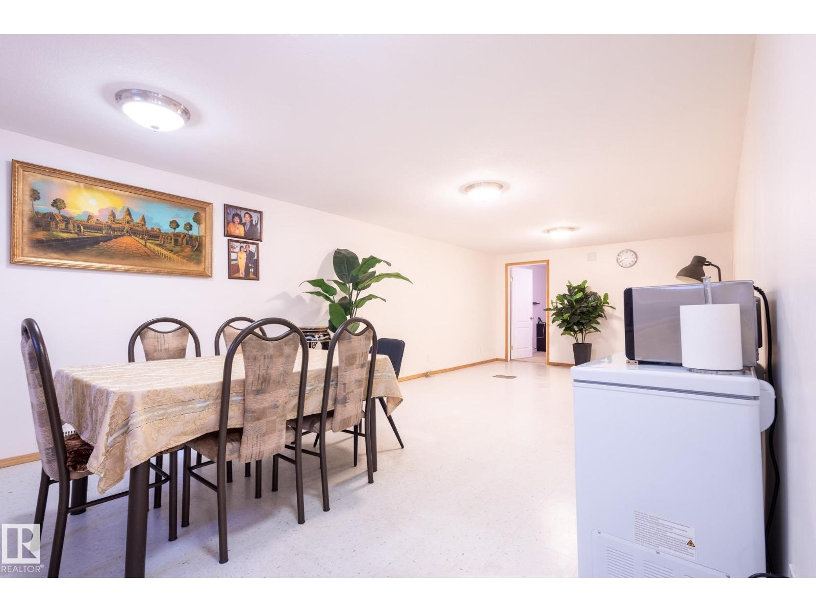 Photo 37 of 9015 157 St Nw, Edmonton AB