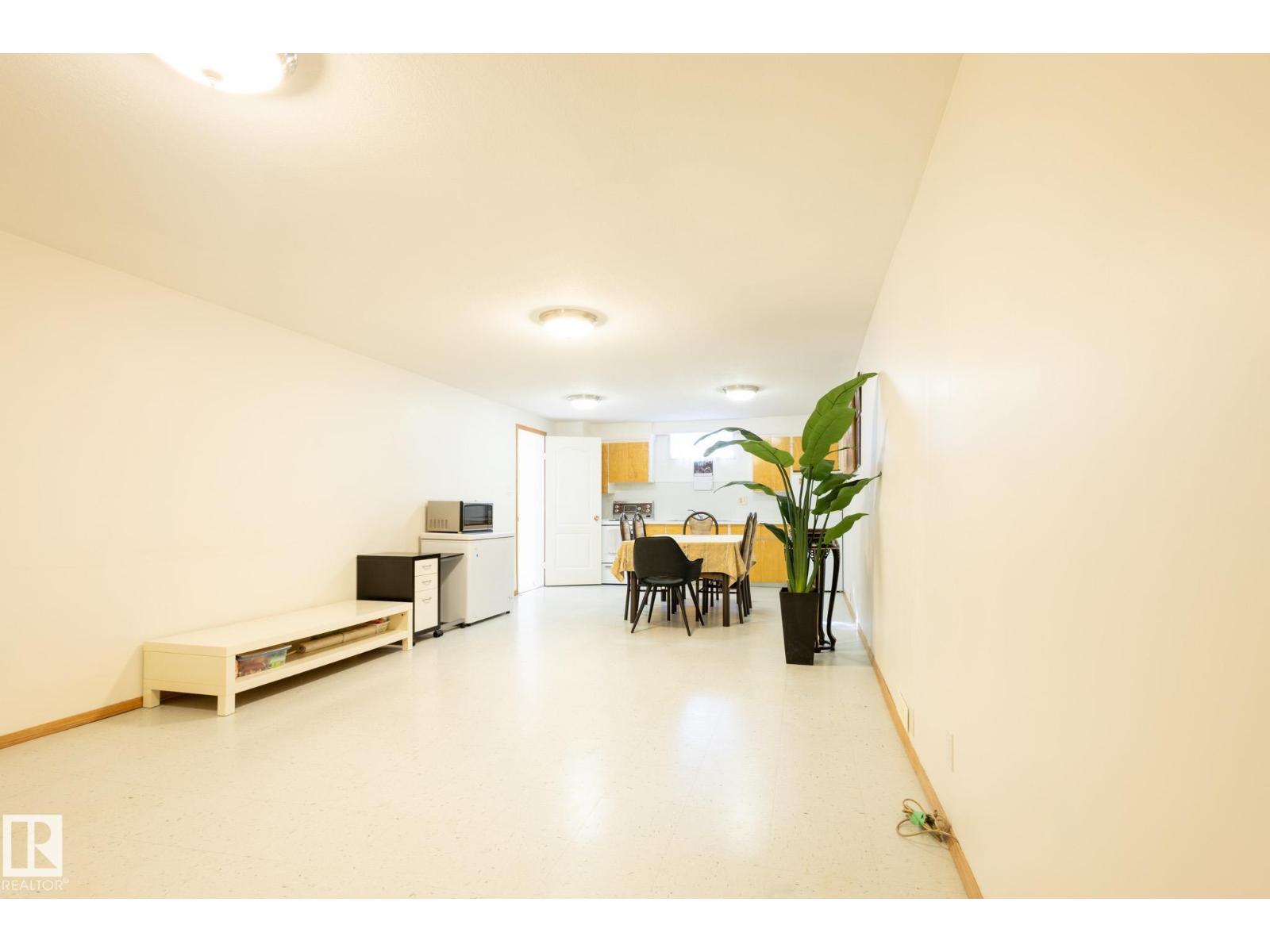 Photo 45 of 9015 157 St Nw, Edmonton AB