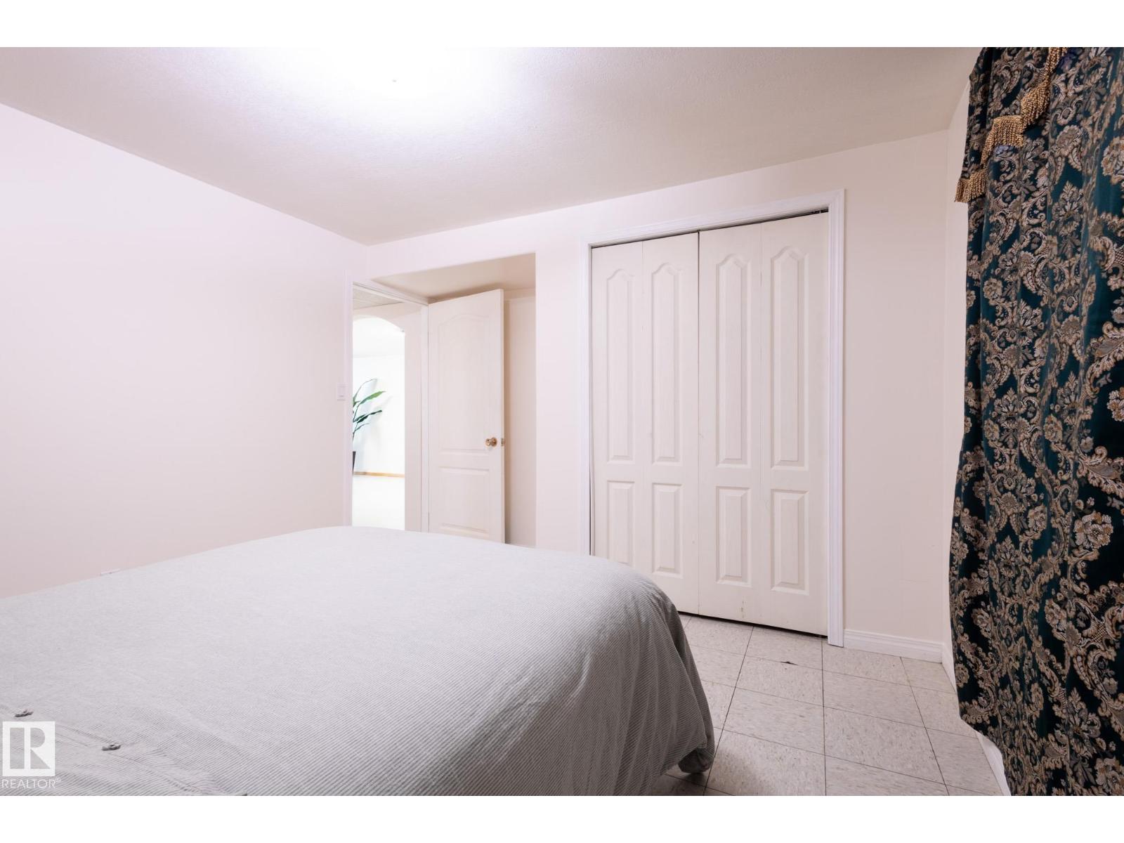 Photo 52 of 9015 157 St Nw, Edmonton AB