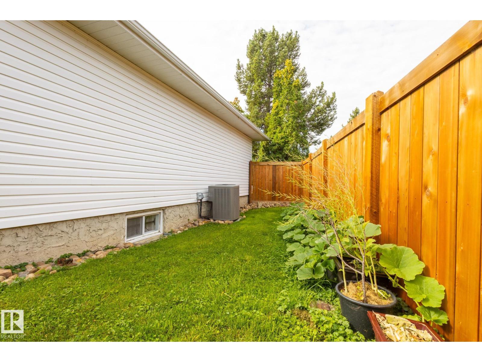 Photo 65 of 9015 157 St Nw, Edmonton AB