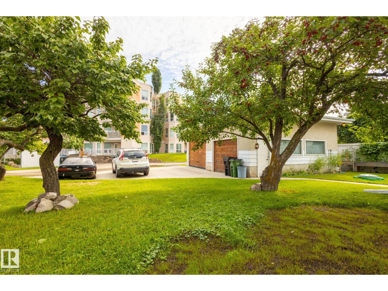 Photo 66 of 9015 157 St Nw, Edmonton AB