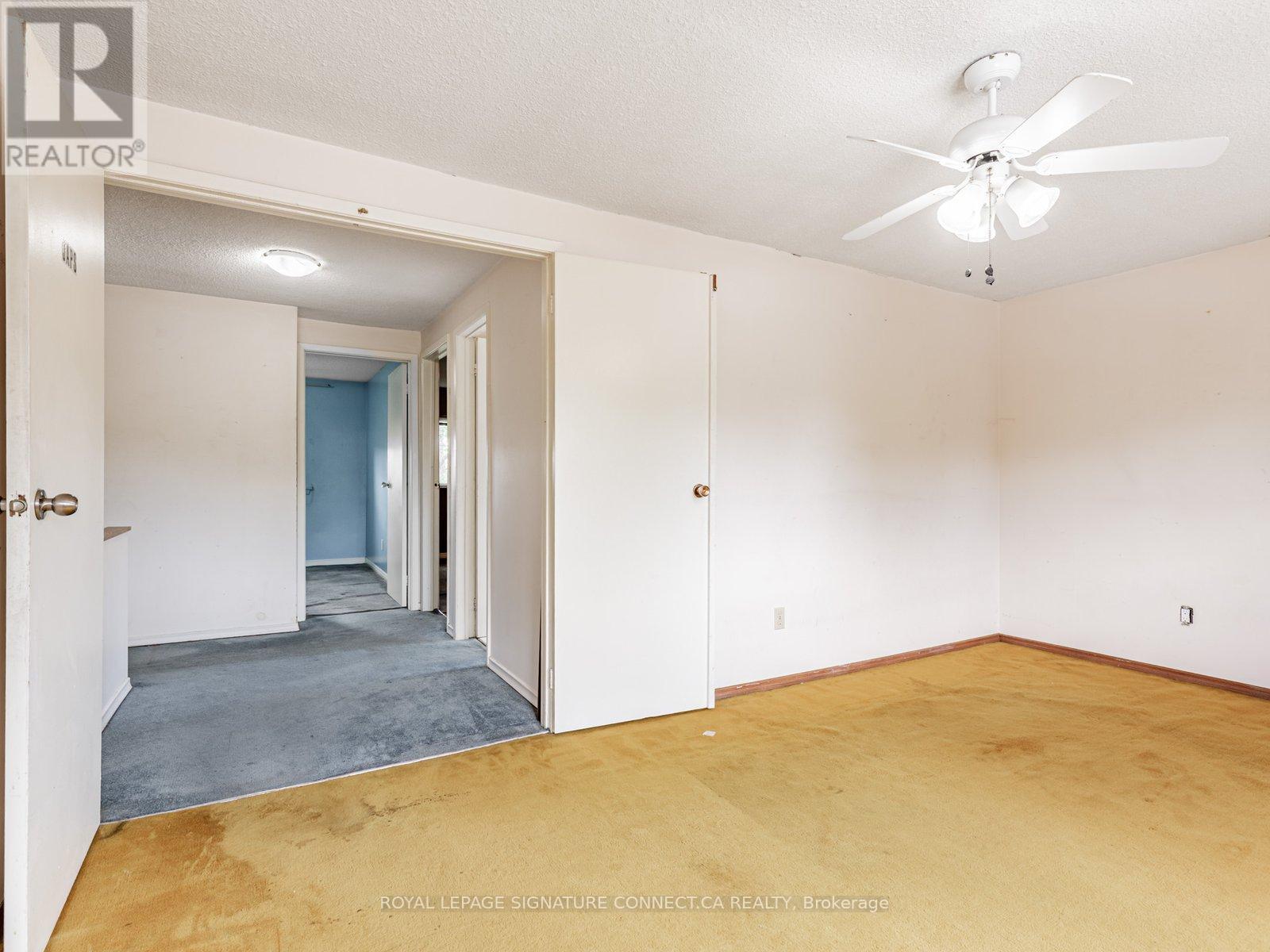Photo 20 of 77 White Heather Boulevard, Toronto ON