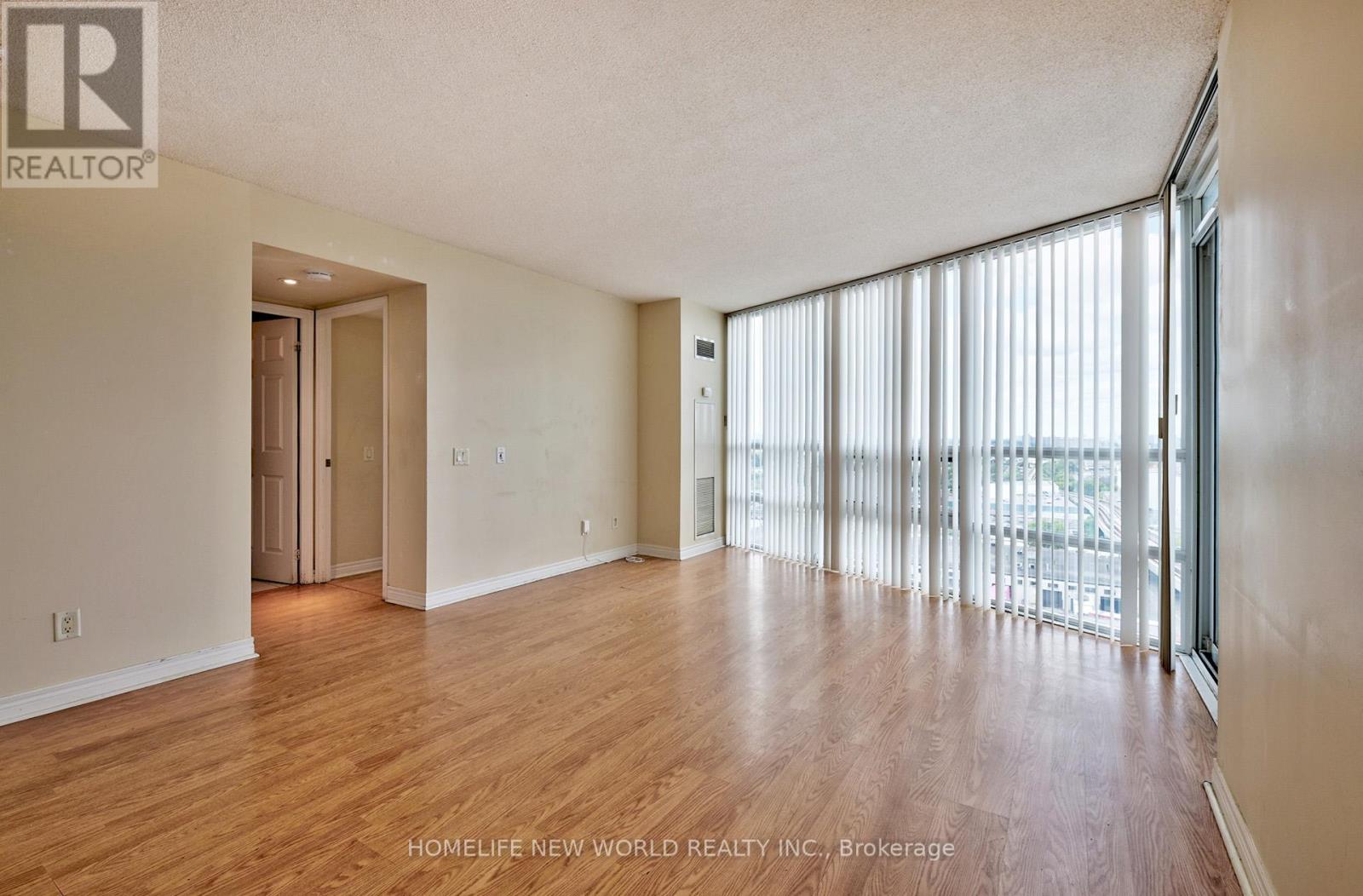 Photo 5 of 1105 83 Borough Drive, Toronto ON
