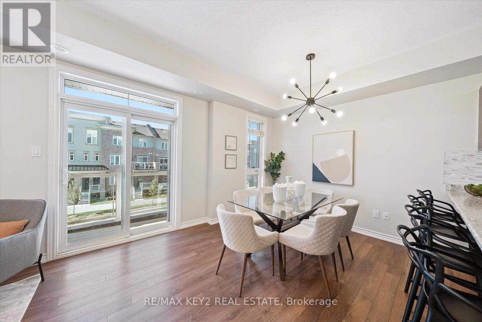 Photo 17 of 175 1704 Grenwich Glen, Pickering ON