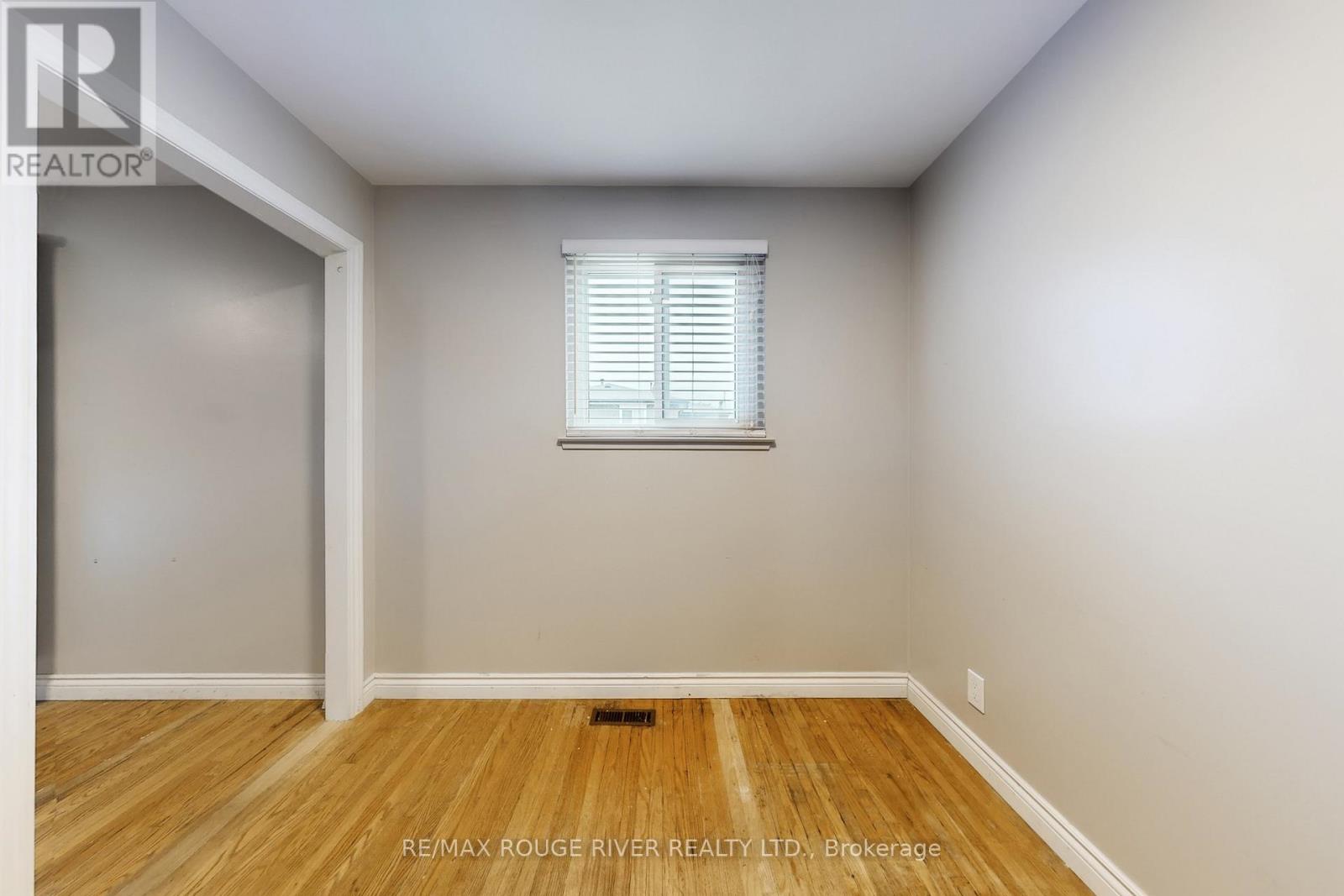 Photo 17 of 798 Oliva Street, Pickering ON
