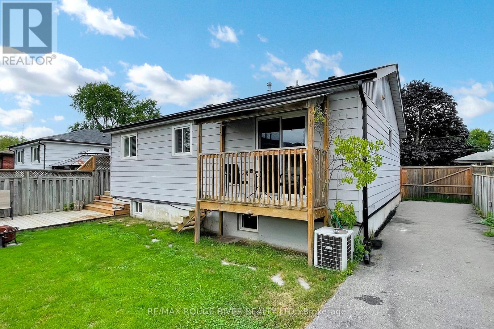 Photo 46 of 798 Oliva Street, Pickering ON