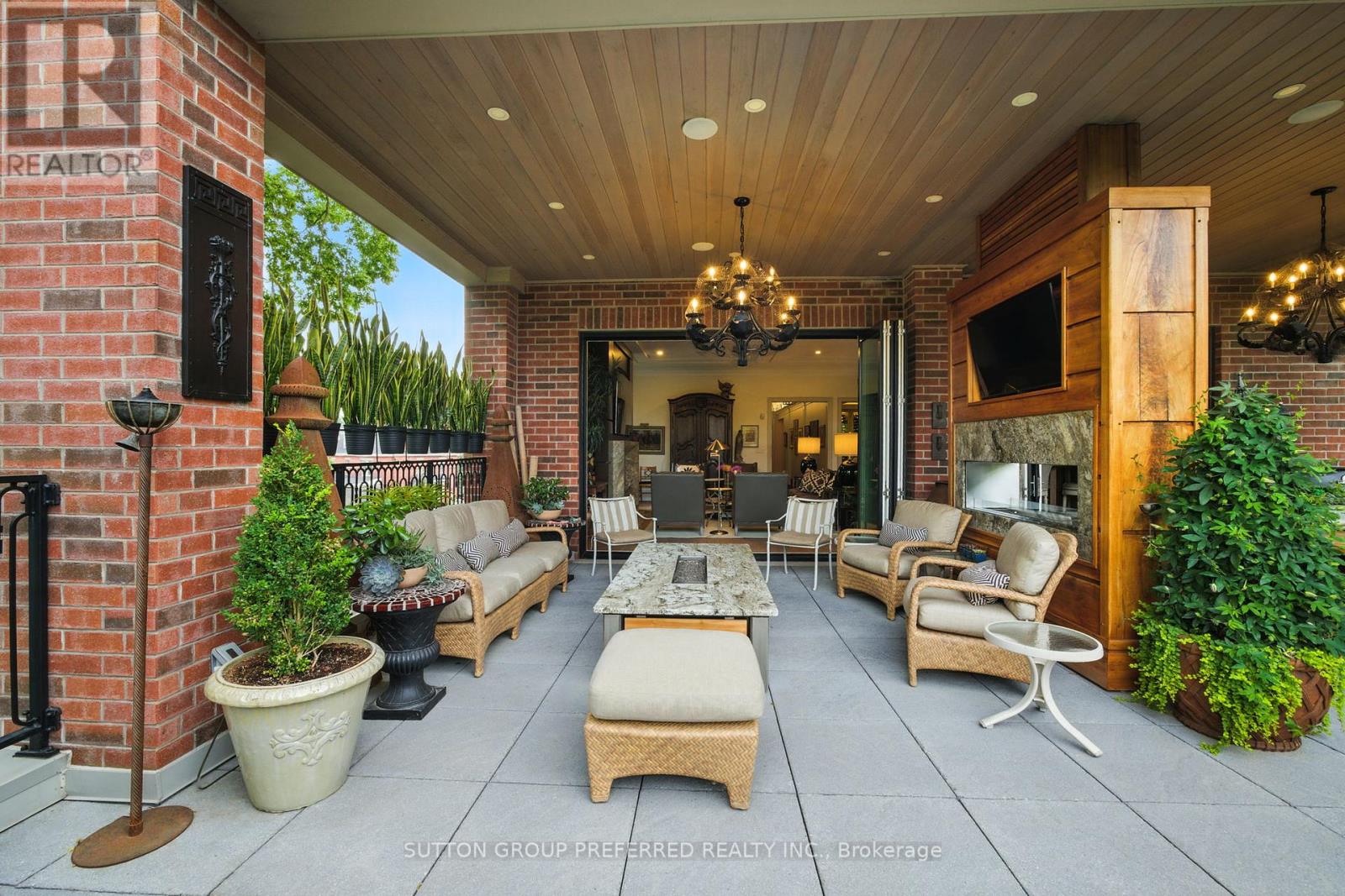 Photo 34 of 303 122 Wortley Road, London South ON