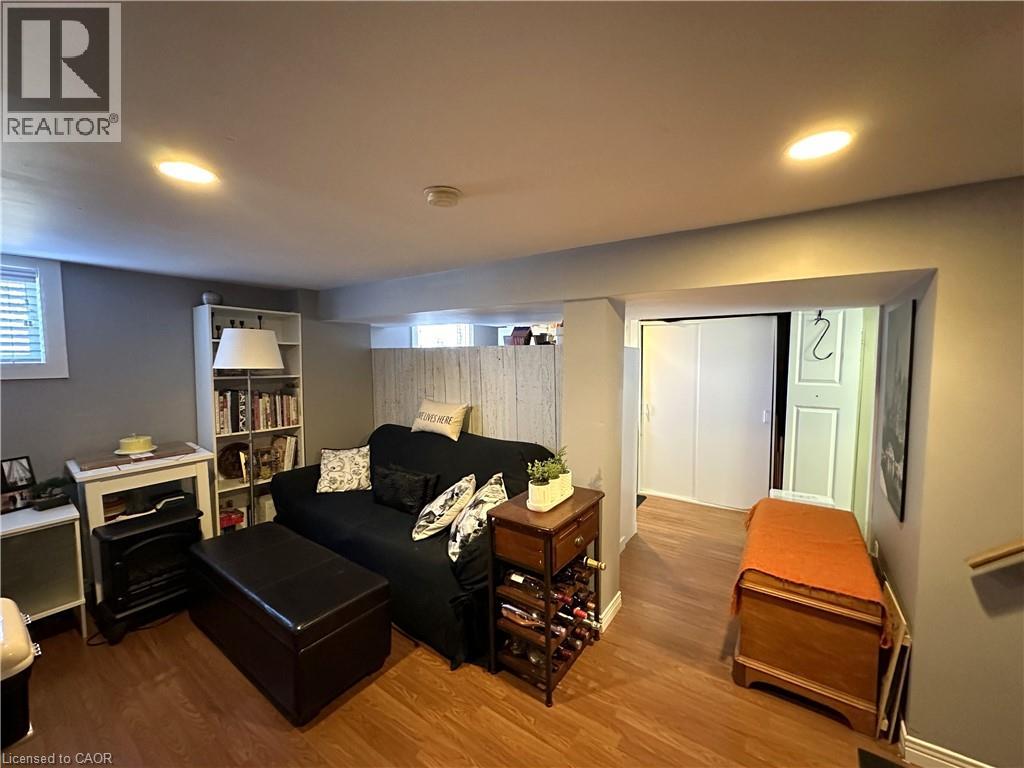 Photo 17 of 78 Queensway Drive E, Simcoe ON
