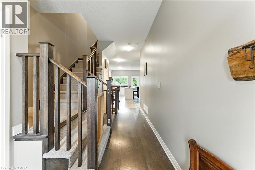 Photo 3 of 4071 Fracchioni Drive, Beamsville ON