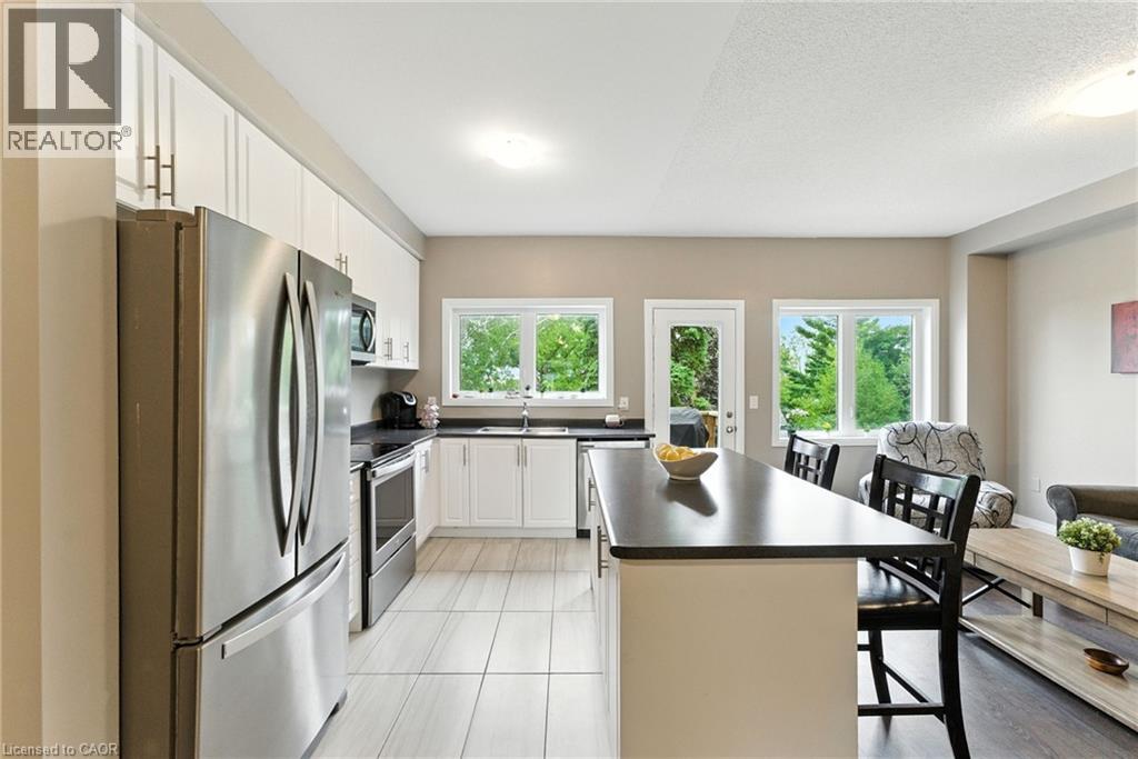 Photo 6 of 4071 Fracchioni Drive, Beamsville ON