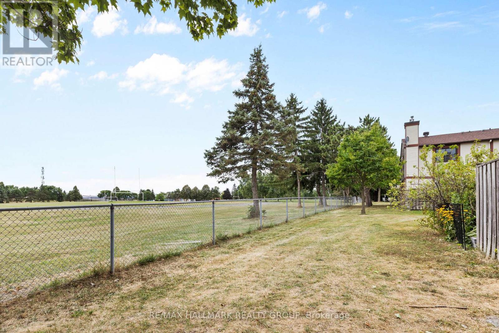 Photo 27 of 1598 Hoskins Crescent, Ottawa ON