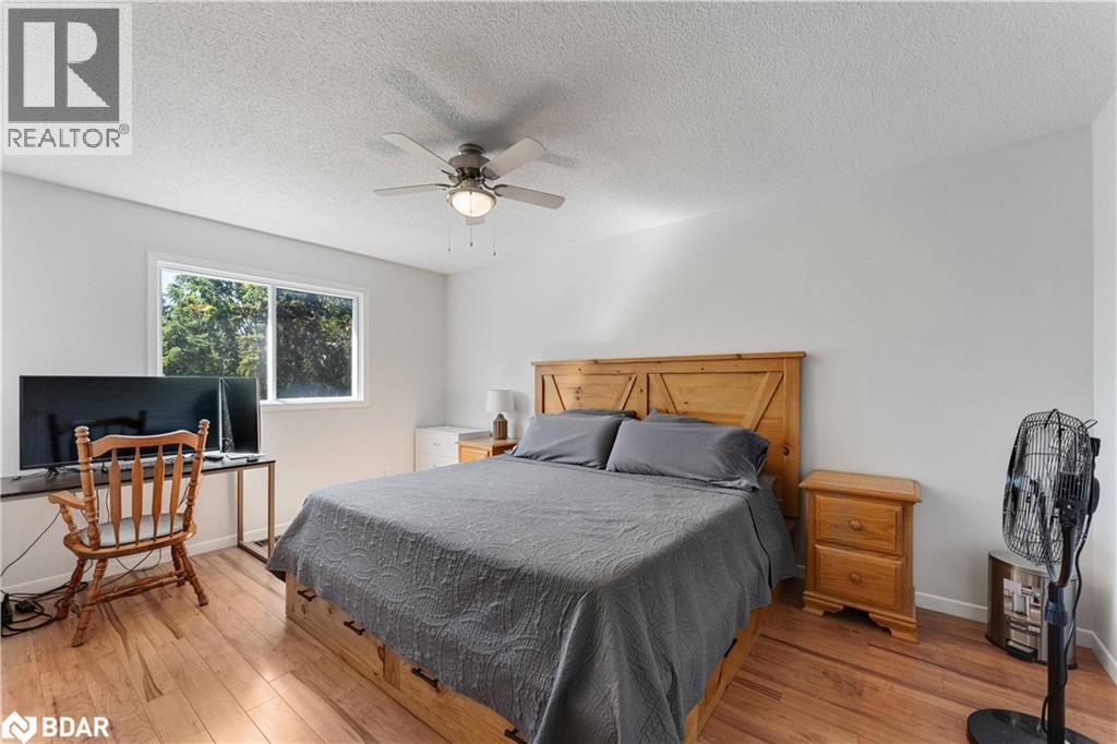 Photo 13 of 10 Carter Road, Barrie ON