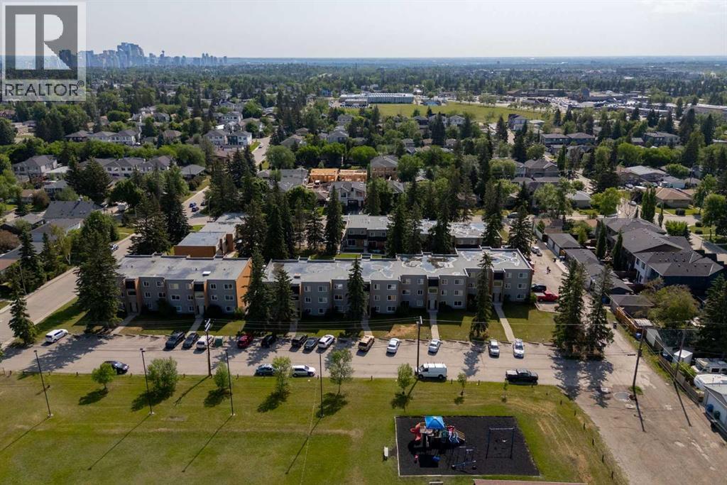 Single Family House for Sale in    Street SW Glenbrook Calgary 