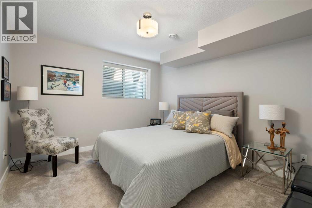 Single Family House for Sale in  Cochrane Road NW Banff Trail Calgary 