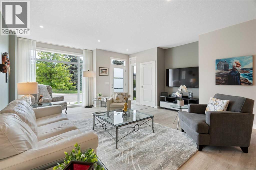Single Family House for Sale in  Cochrane Road NW Banff Trail Calgary 