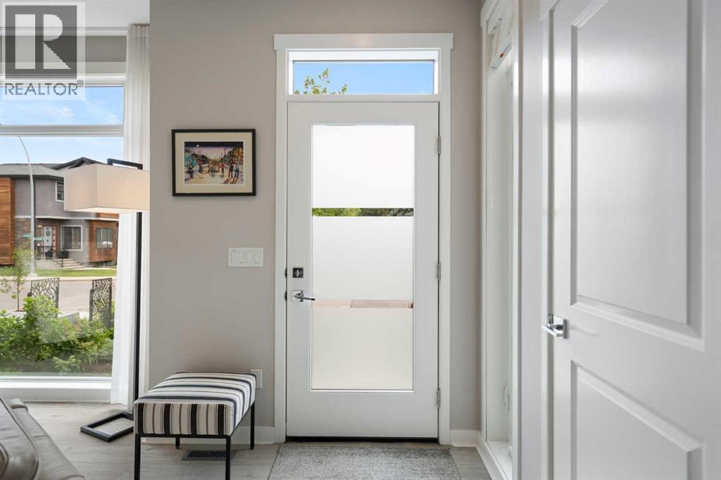 Single Family House for Sale in  Cochrane Road NW Banff Trail Calgary 