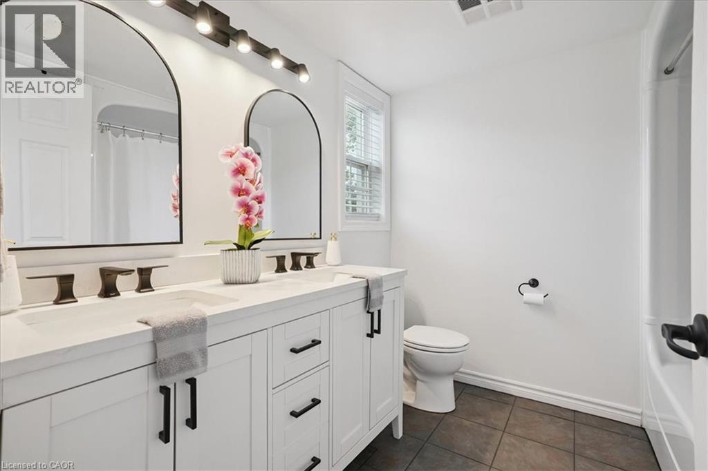 Photo 24 of 1411 Walkers Line Unit 301, Burlington ON
