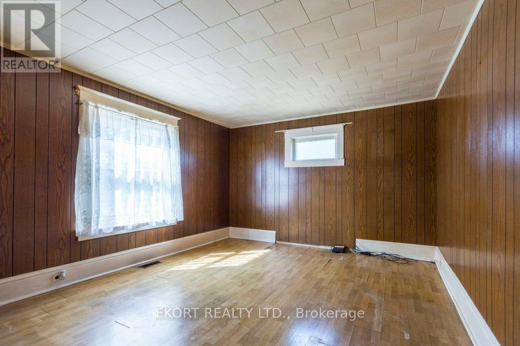 Photo 12 of 1172 Salem Road, Prince Edward County ON