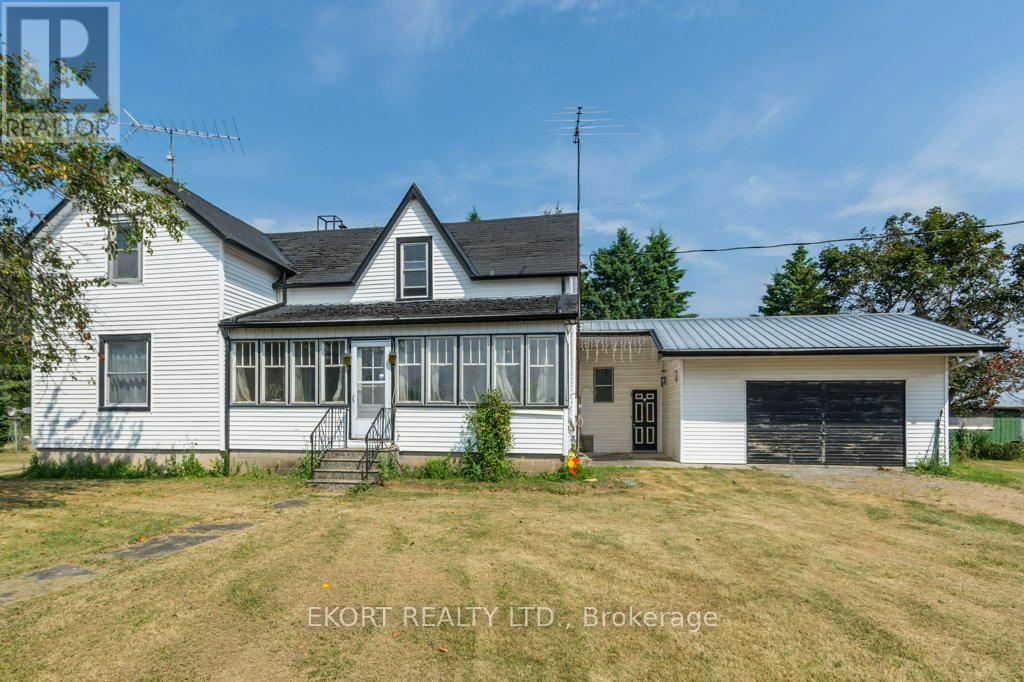 Photo 3 of 1172 Salem Road, Prince Edward County ON