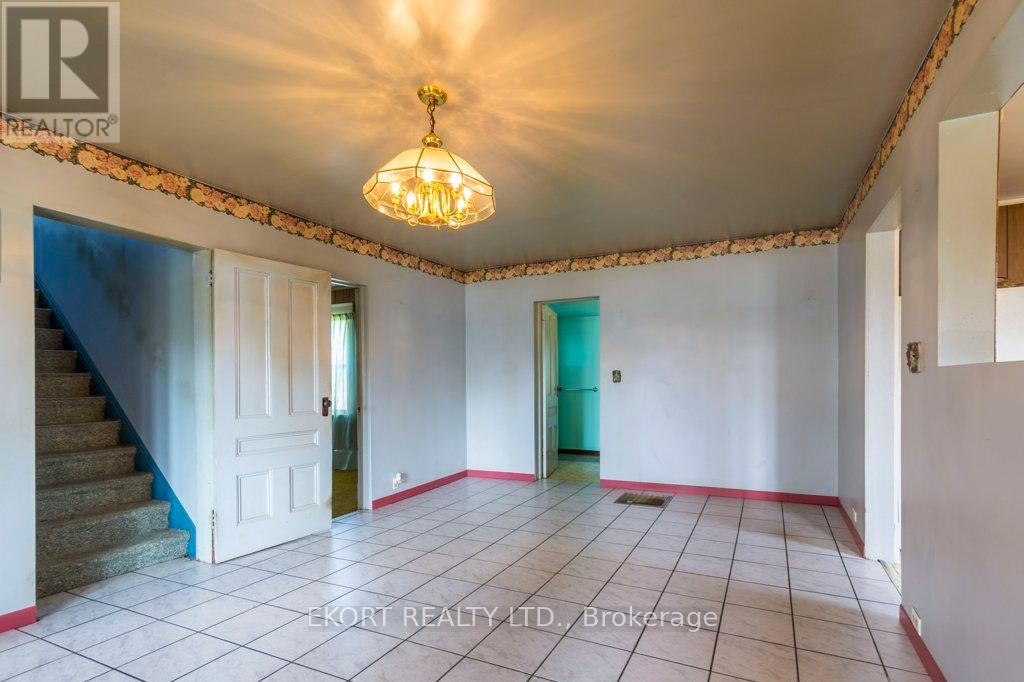 Photo 8 of 1172 Salem Road, Prince Edward County ON