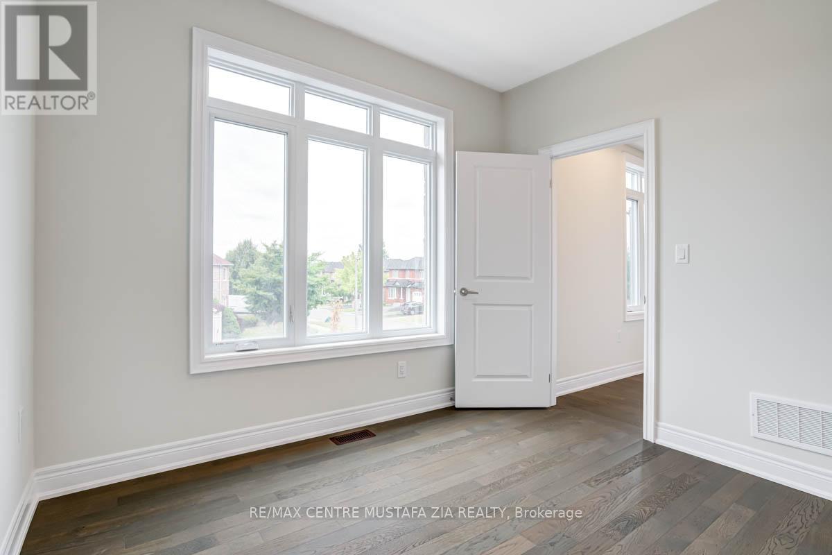 Photo 27 of 2717 Westoak Trails Boulevard, Oakville ON