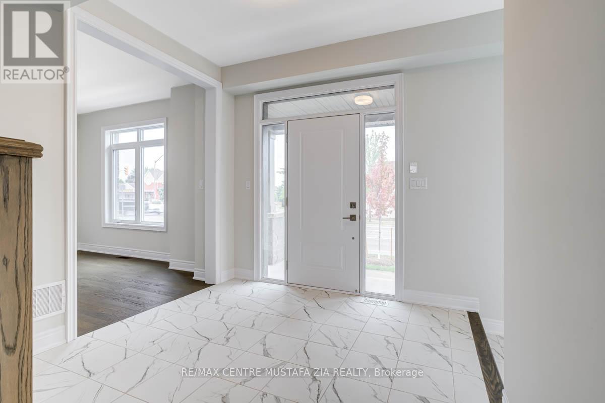 Photo 3 of 2717 Westoak Trails Boulevard, Oakville ON