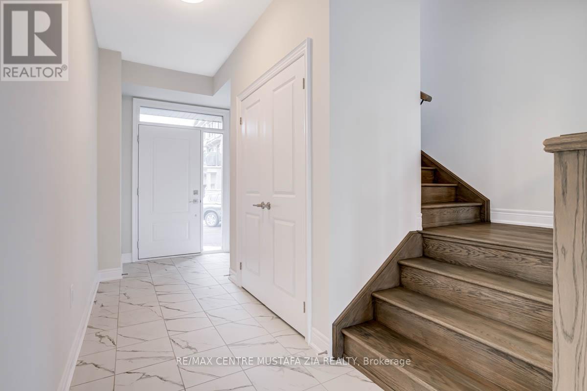 Photo 9 of 2717 Westoak Trails Boulevard, Oakville ON