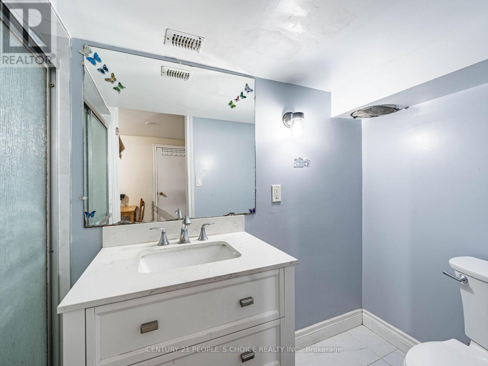 Photo 2 of 2 242 John Garland Boulevard, Toronto ON