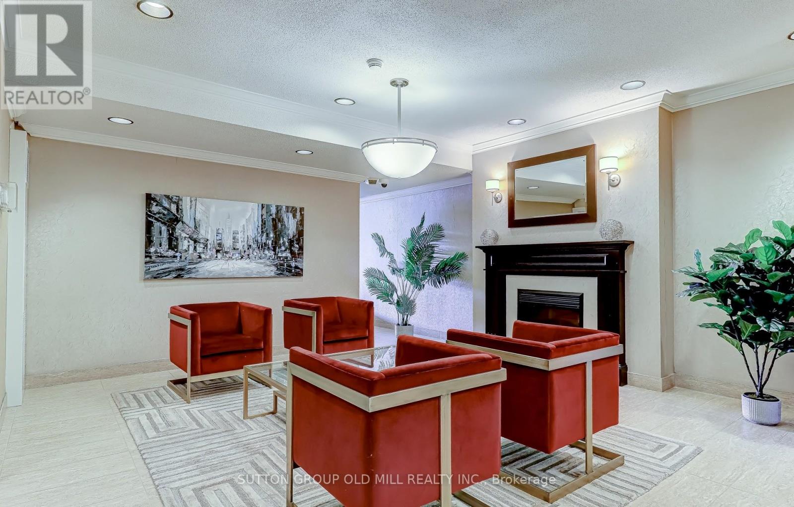 Photo 1 of 807 250 Scarlett Road N, Toronto ON