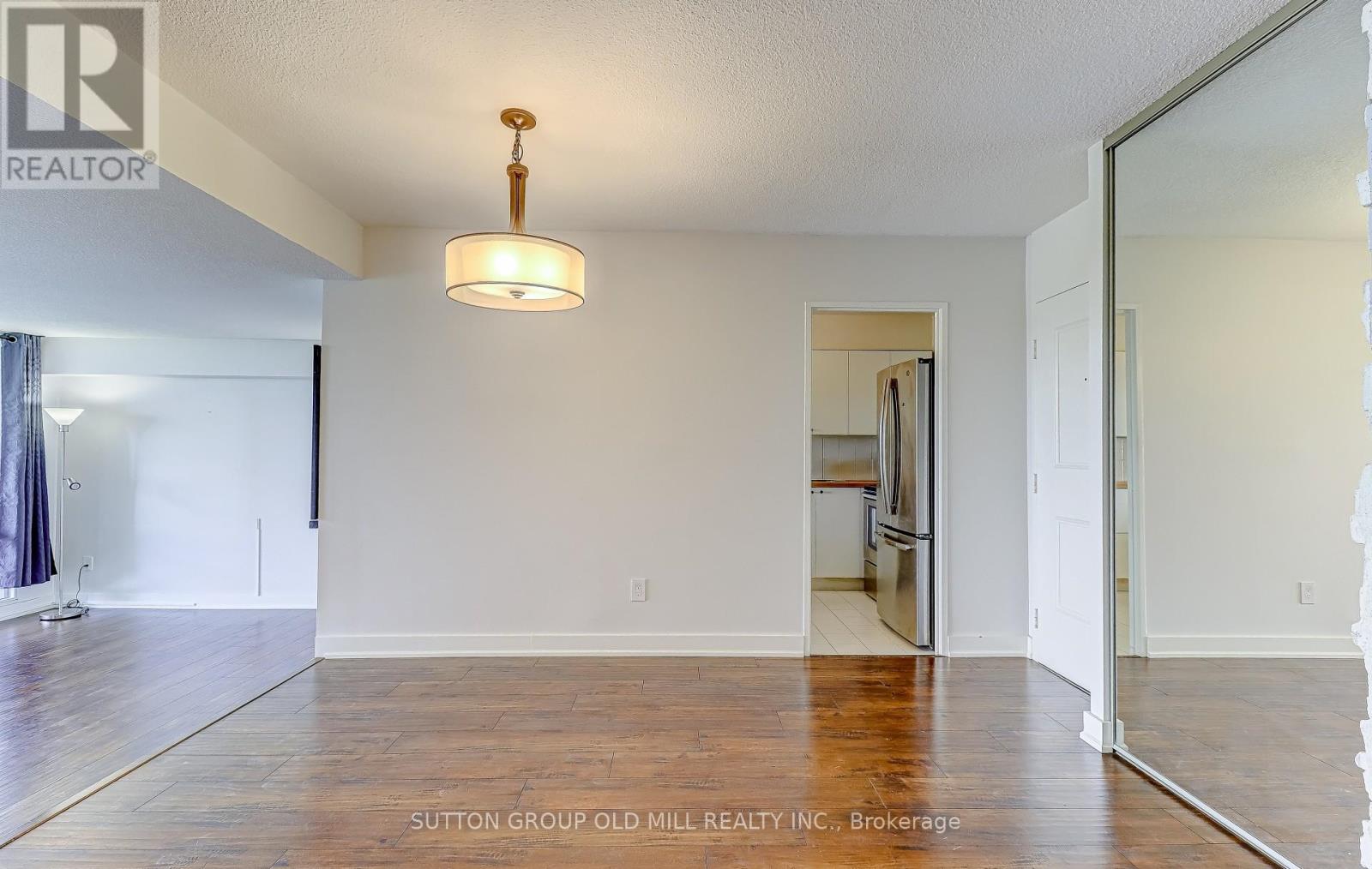 Photo 25 of 807 250 Scarlett Road N, Toronto ON