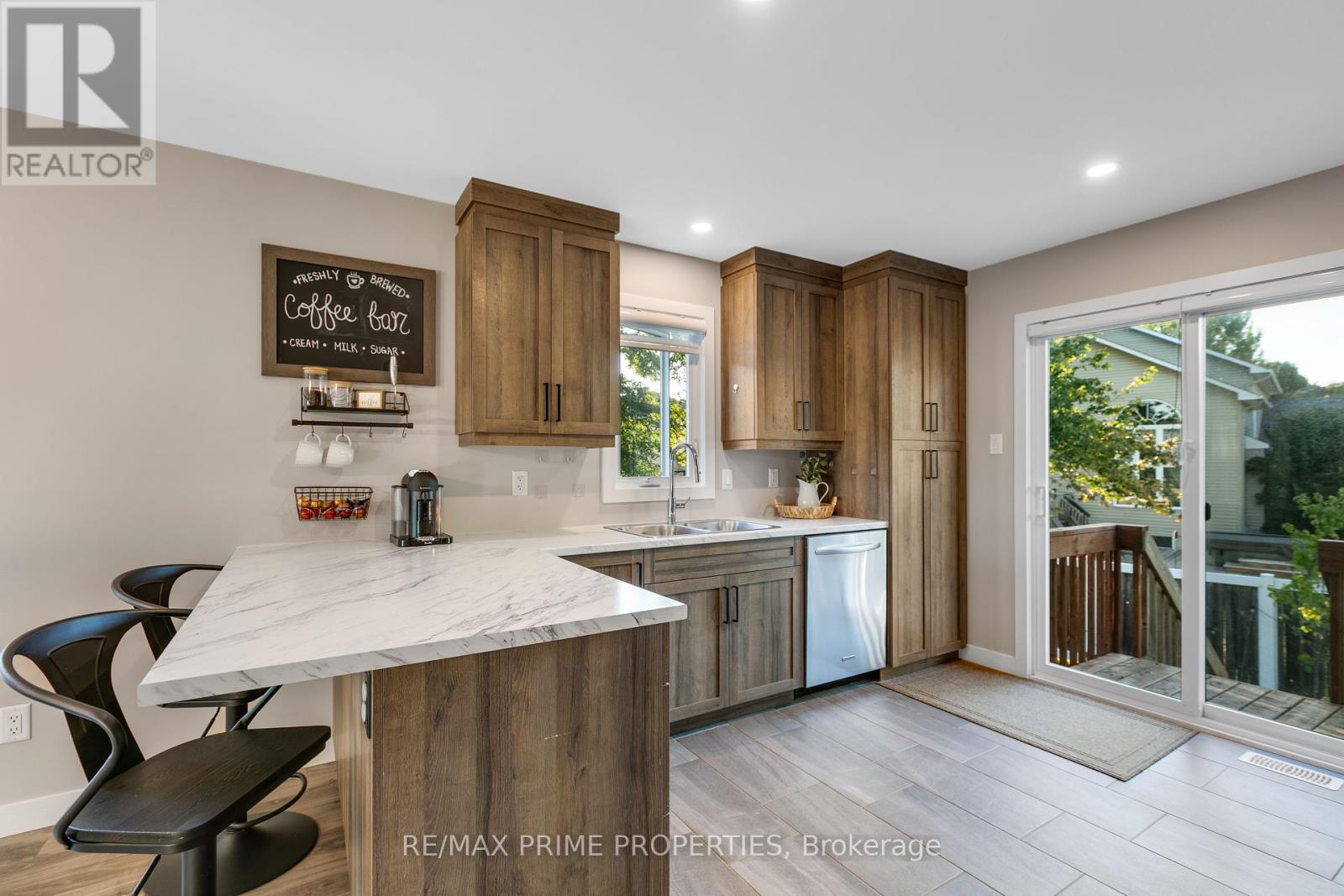 Photo 18 of 208 Filion Street, Russell ON