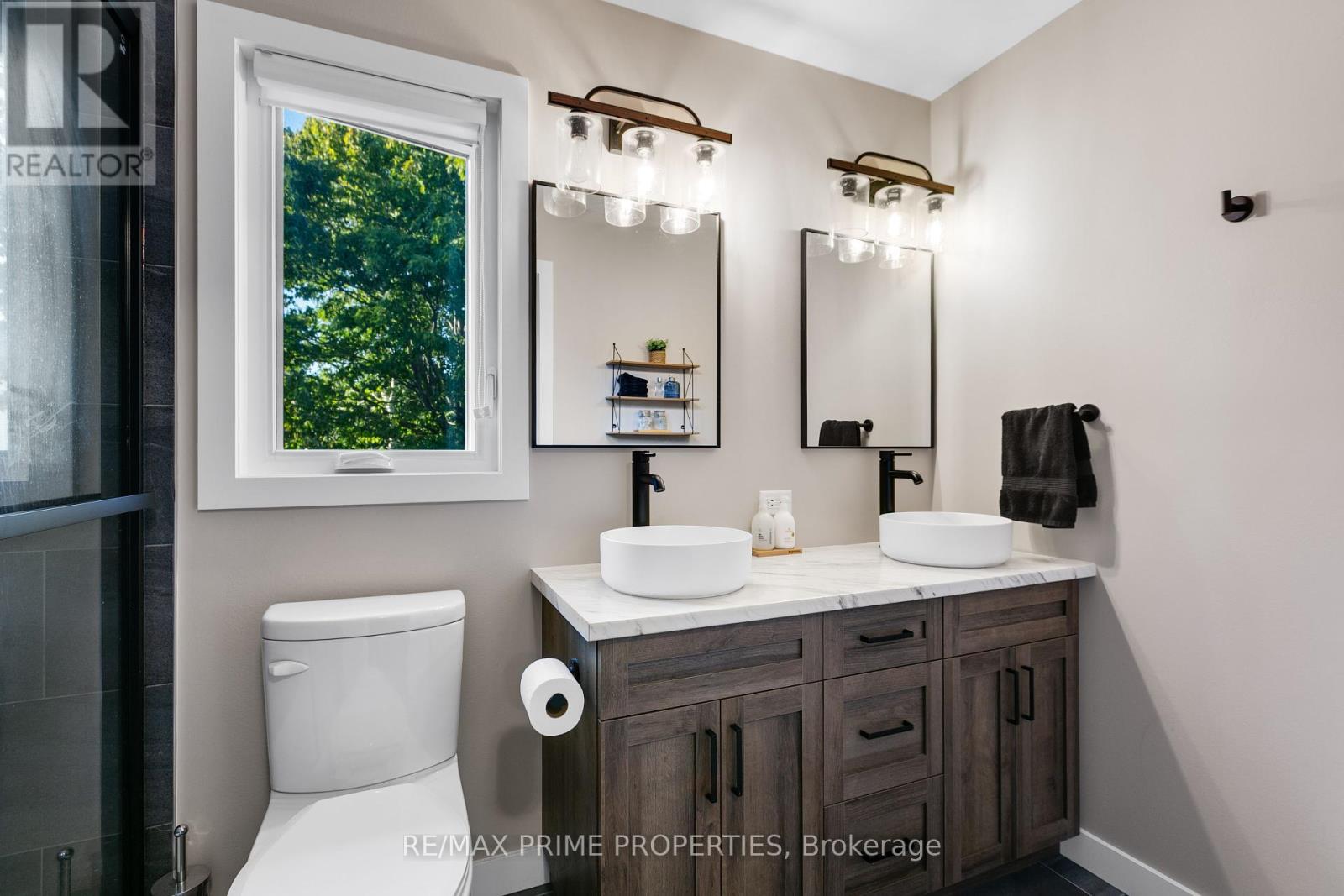 Photo 31 of 208 Filion Street, Russell ON