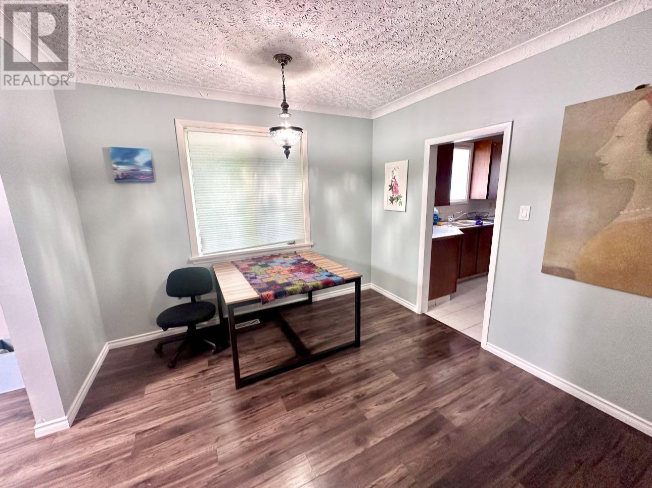Photo 2 of 44 Ray Blvd, Thunder Bay ON