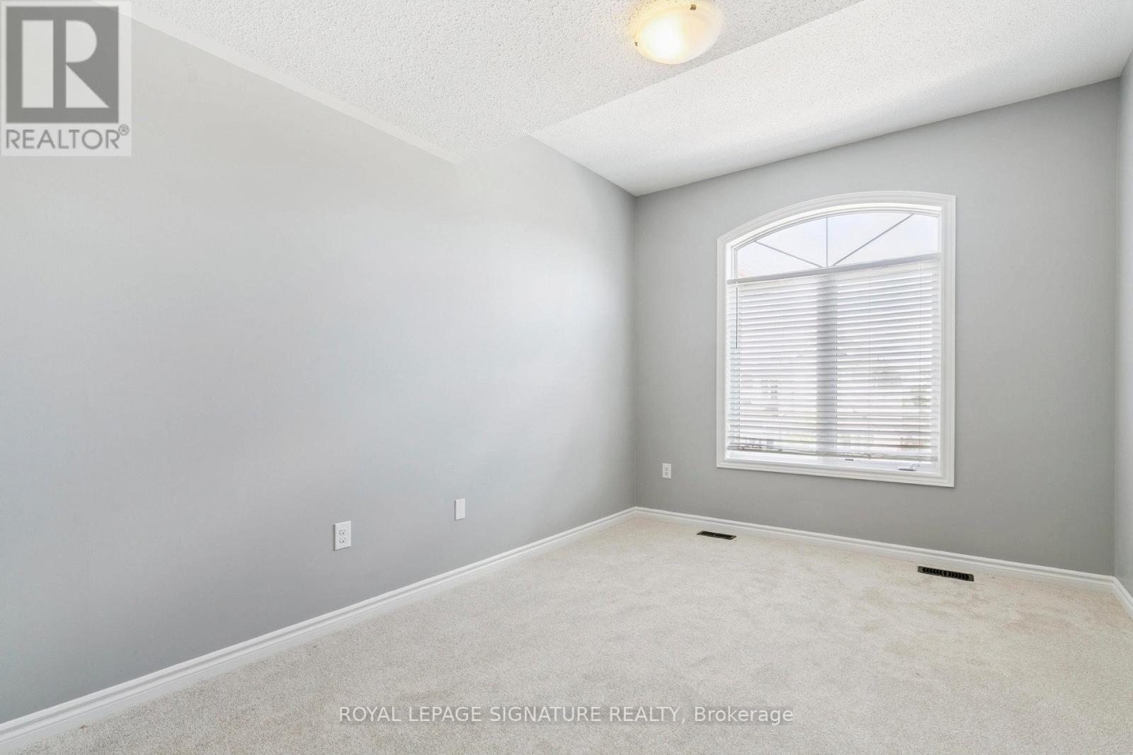 Photo 41 of 1466 Chretien Street, Milton ON