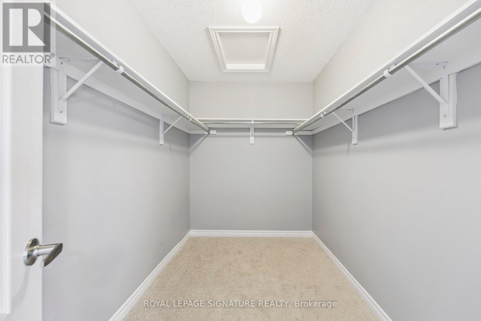 Photo 37 of 1466 Chretien Street, Milton ON