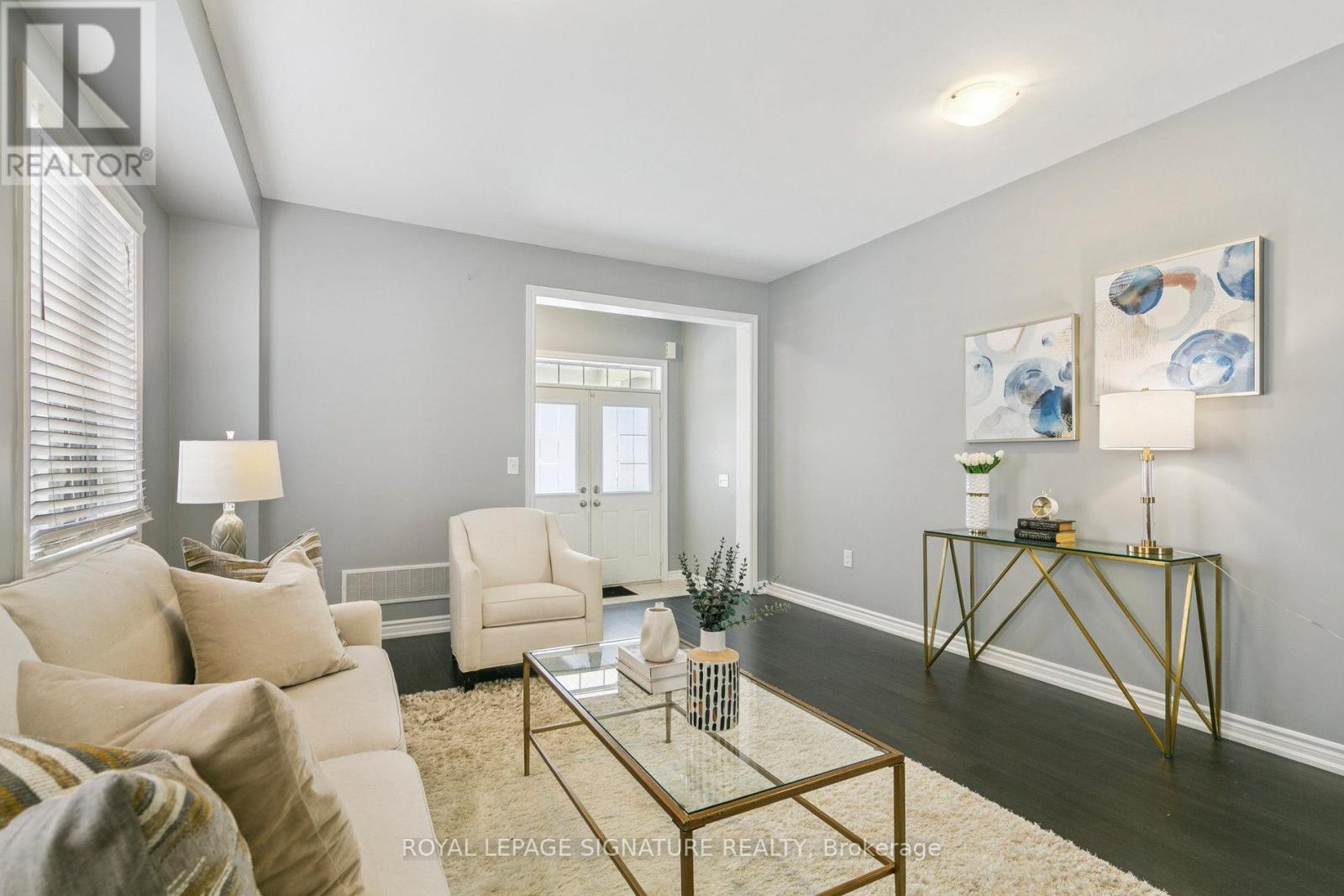 Photo 8 of 1466 Chretien Street, Milton ON