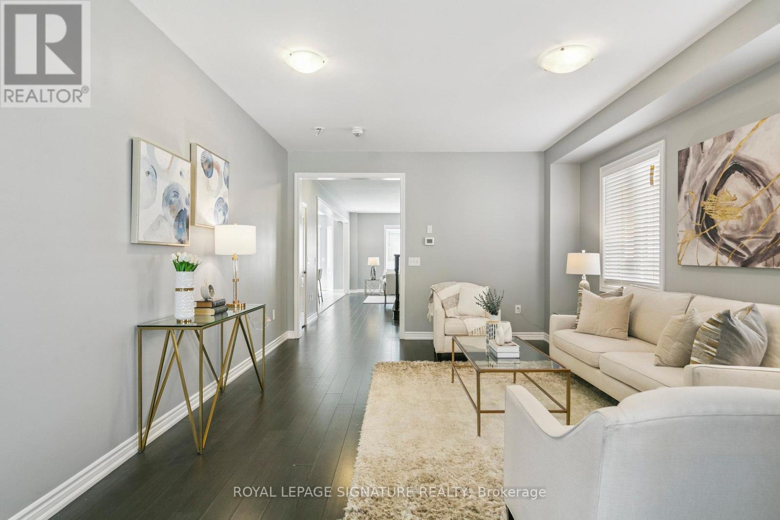 Photo 4 of 1466 Chretien Street, Milton ON