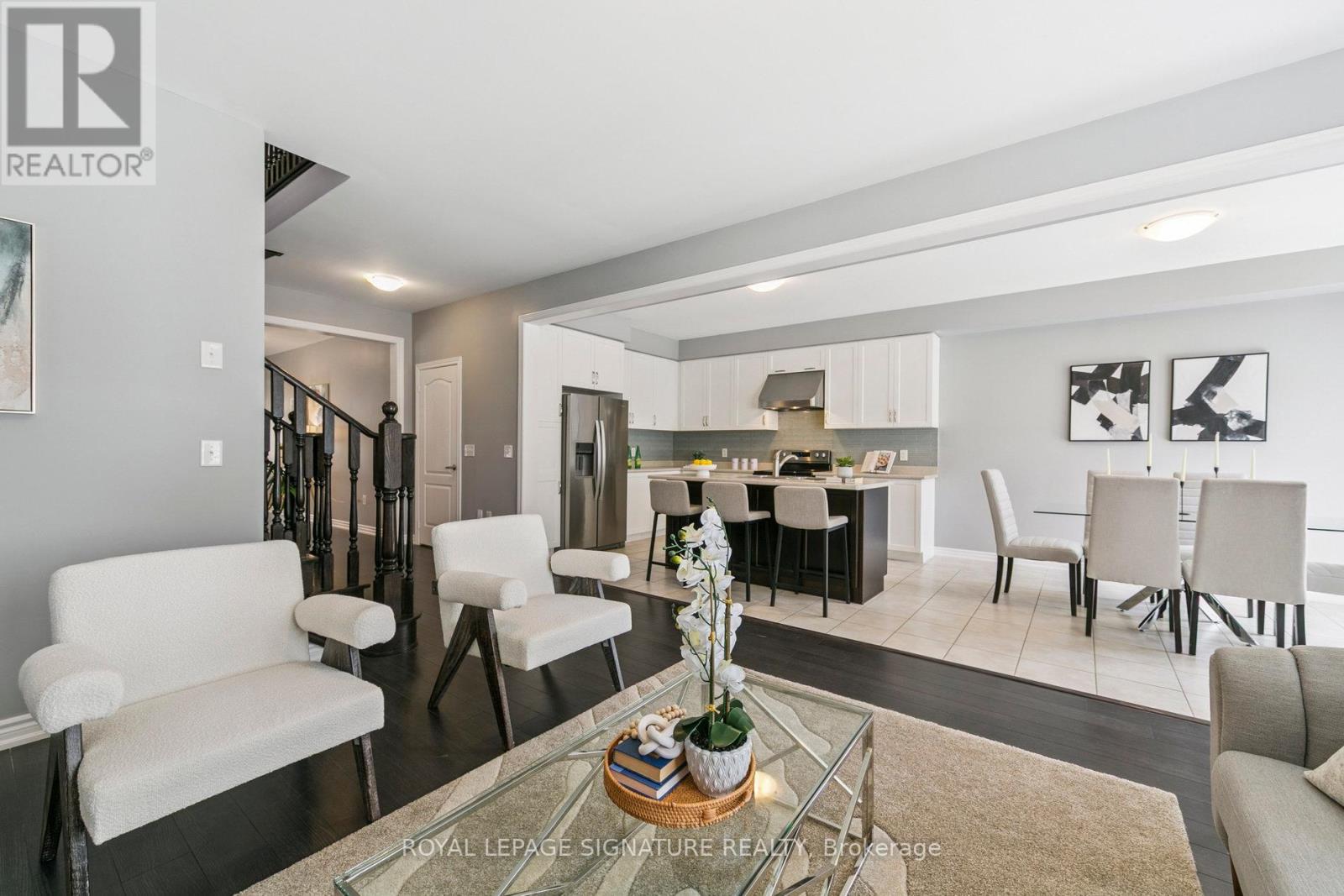 Photo 18 of 1466 Chretien Street, Milton ON