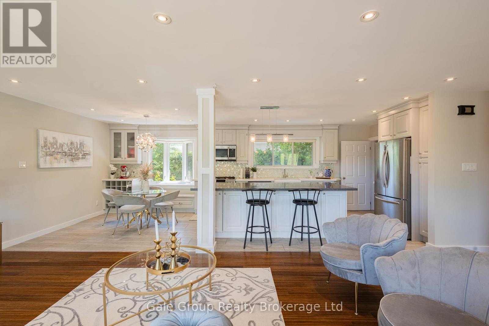 Photo 21 of 15 Kelvin Court, Hamilton ON