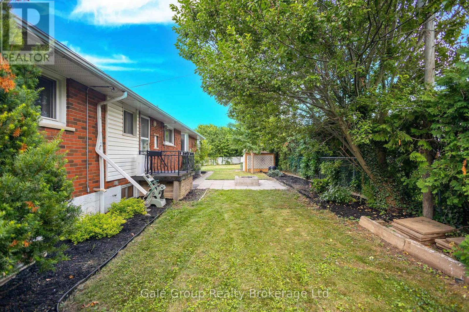 Photo 47 of 15 Kelvin Court, Hamilton ON