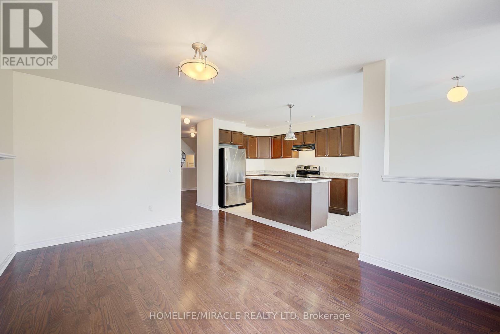 Photo 14 of 679 Baldwin Crescent, Woodstock ON