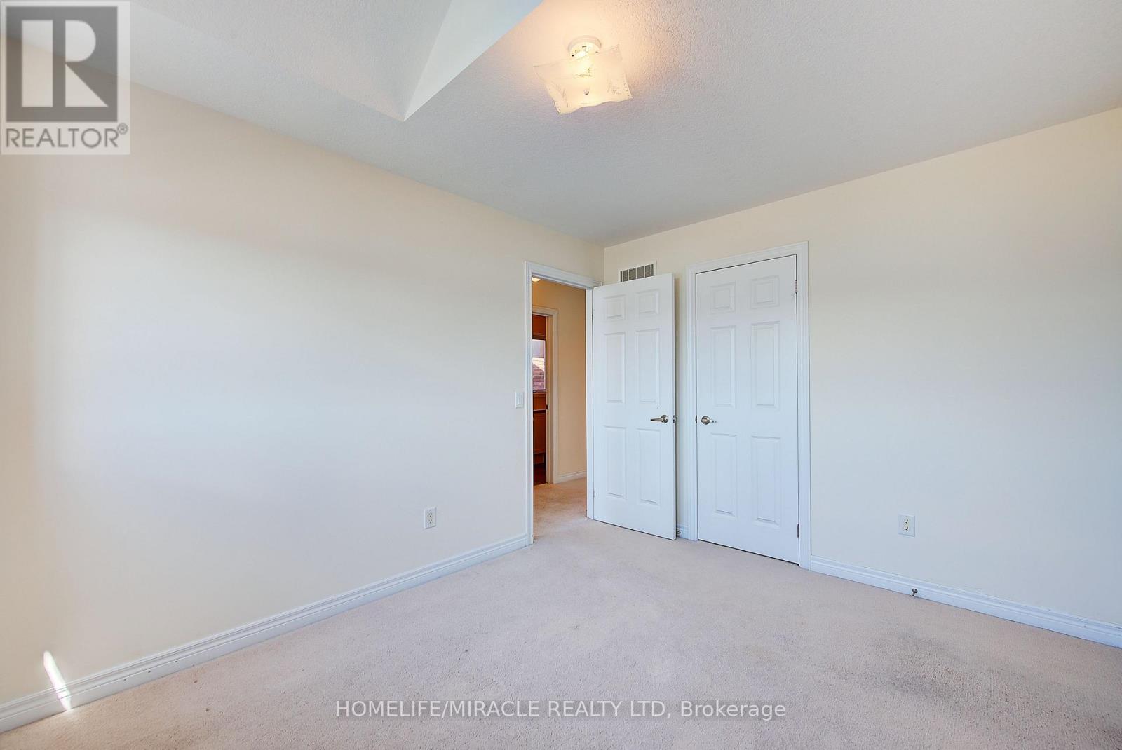 Photo 27 of 679 Baldwin Crescent, Woodstock ON