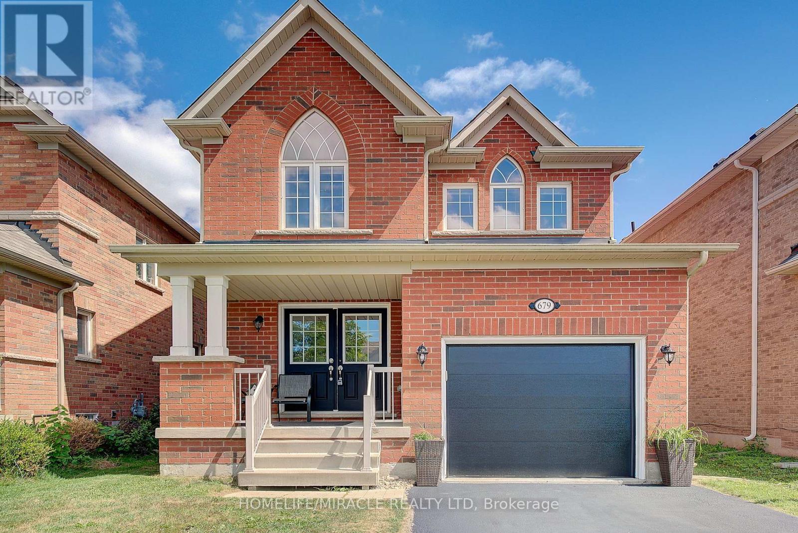 Photo 4 of 679 Baldwin Crescent, Woodstock ON