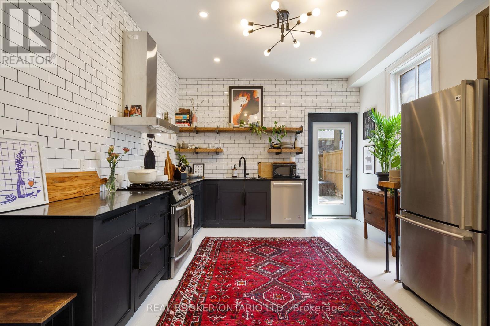 Photo 17 of 164 Catharine Street N, Hamilton ON