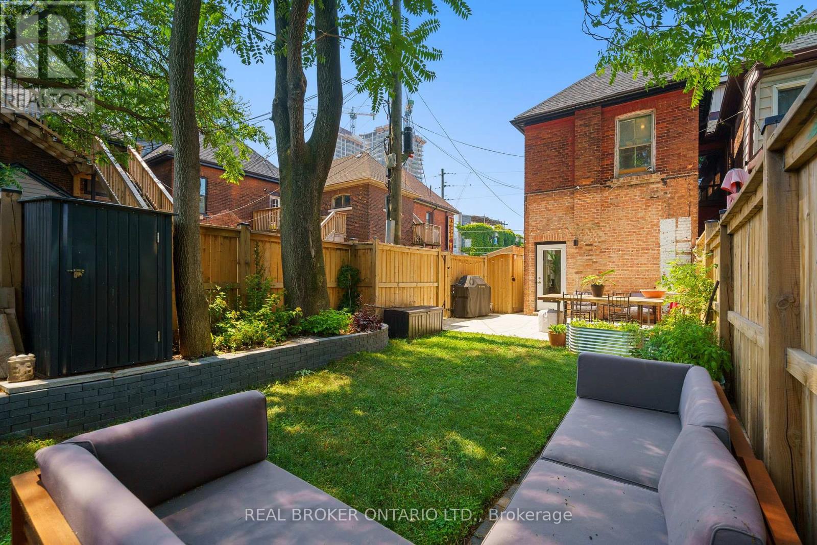 Photo 8 of 164 Catharine Street N, Hamilton ON