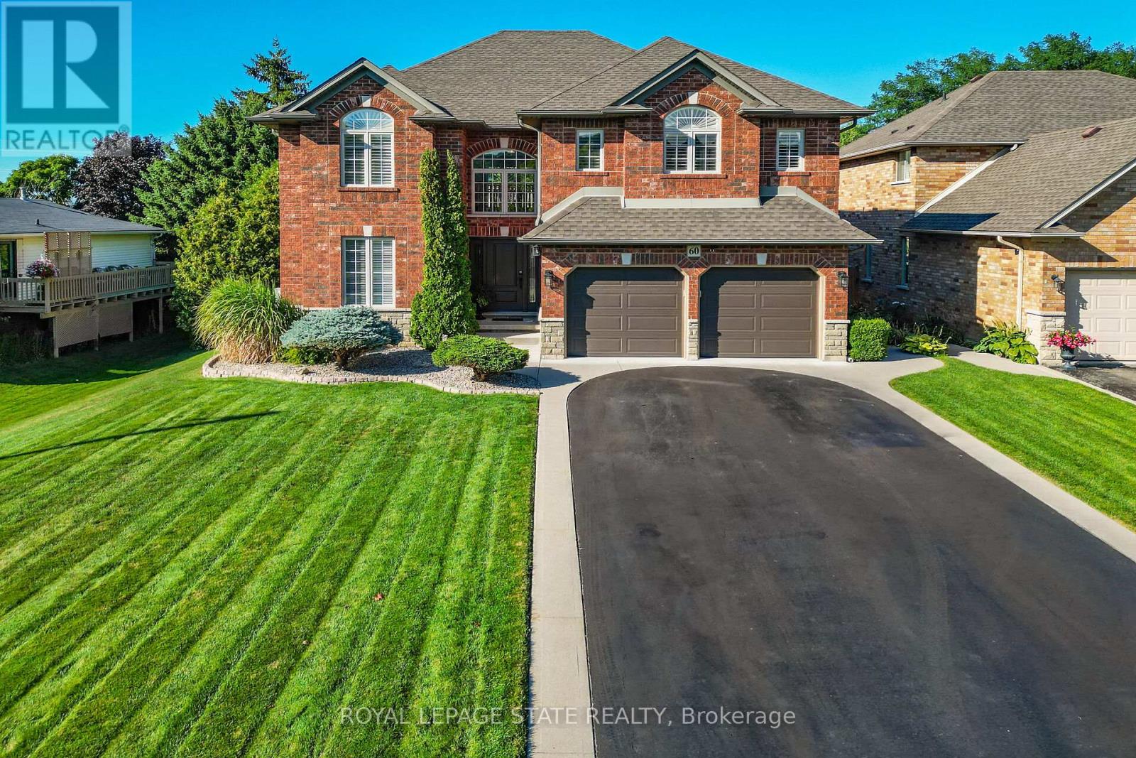 Photo 11 of 60 Gage Street, Grimsby ON