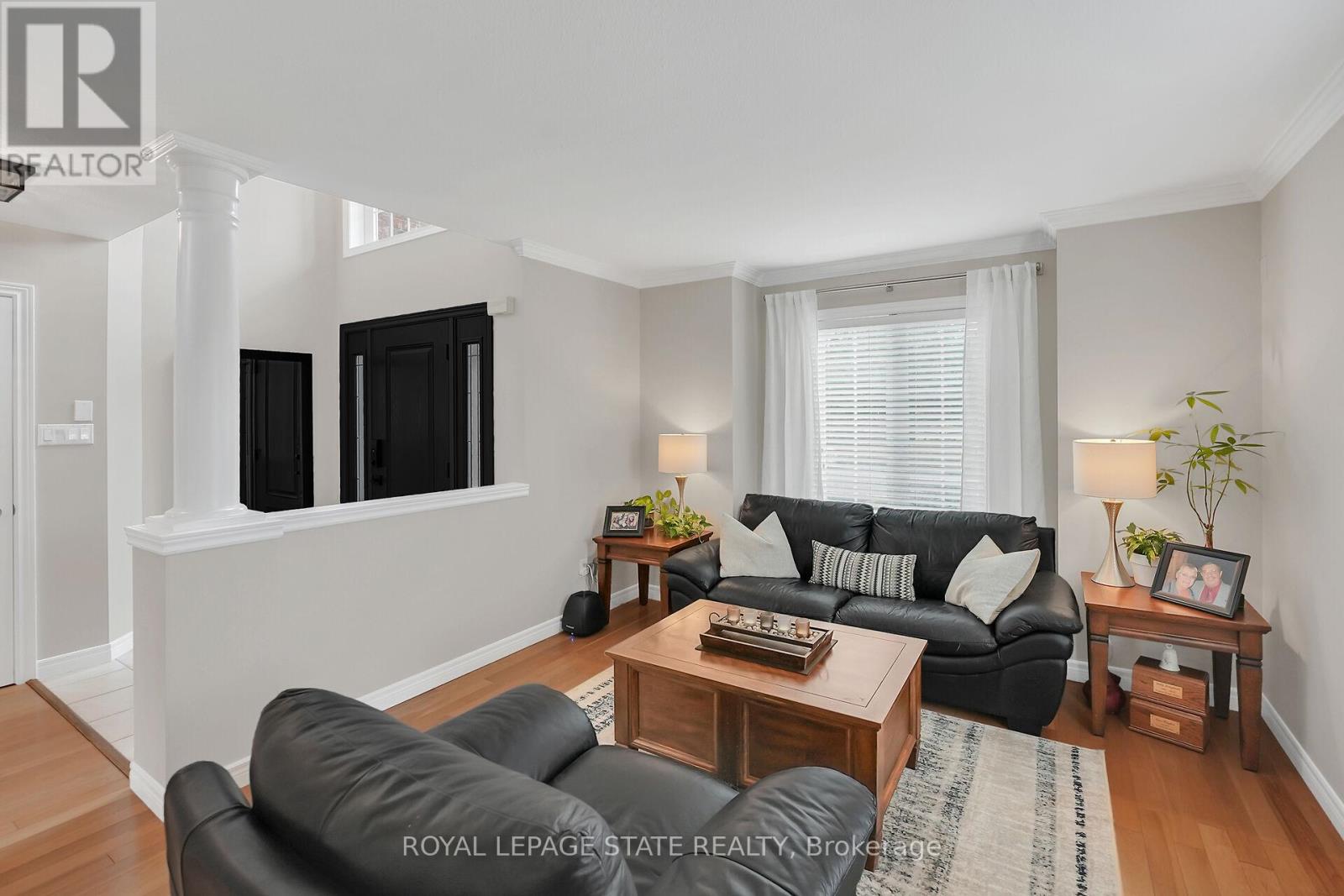 Photo 15 of 60 Gage Street, Grimsby ON