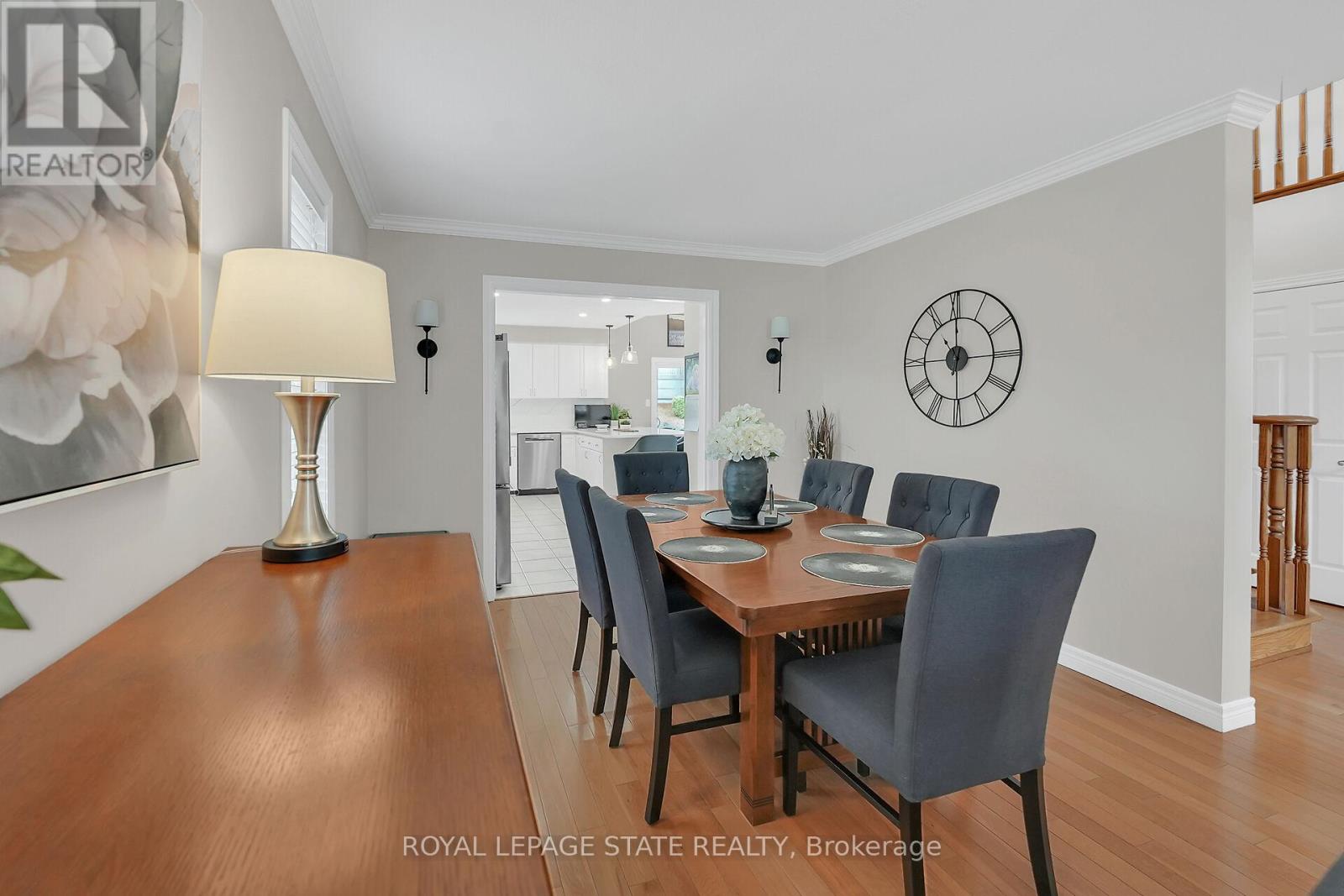 Photo 17 of 60 Gage Street, Grimsby ON