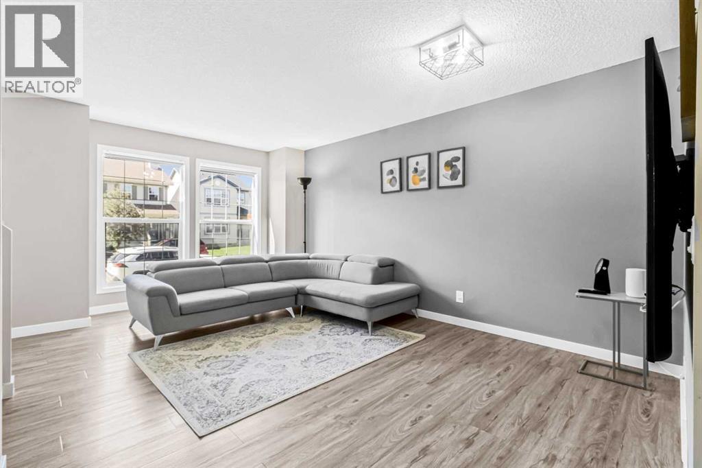 Photo 27 of 137 Covepark Crescent Ne, Calgary AB