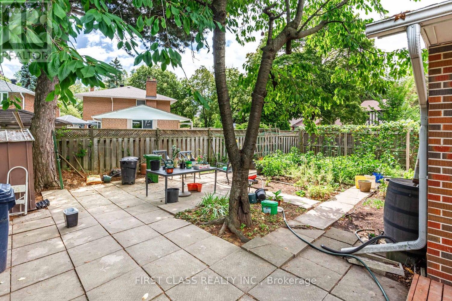 Photo 23 of 97 Bridlewood Boulevard, Toronto ON